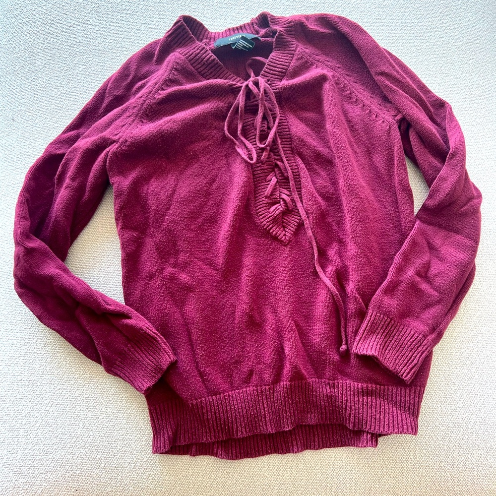 Super comfy maroon sweater